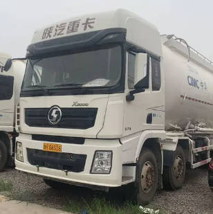 出售二手前四后八散装水泥罐车 40方